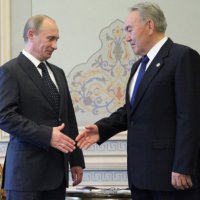 Путин встретится в Сочи с Назарбаевым на международном форуме