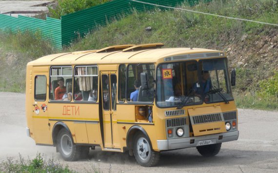 Кубанские школы получили ключи от 113 детских автобусов