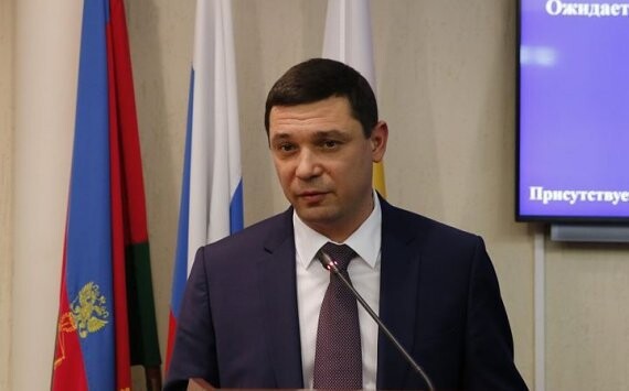 Первышов проинспектировал ход работ на аварийной Новороссийской улице