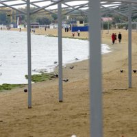 Мэр Анапы требует снести незаконные постройки на пляжах