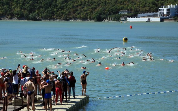 «Ростелеком» обеспечил Wi-Fi на соревнованиях по плаванию на озере Абрау